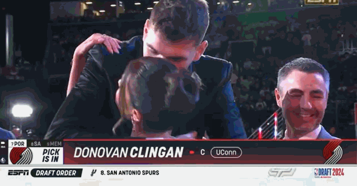 开拓者队7号秀多诺万·克林根女友：又辣又漂亮 高中时也是女足队员